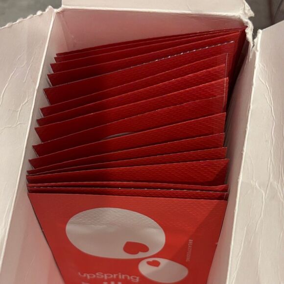 BUNDLE of UpSpring Milkflow Berry Drink Mix - Picture 6 of 7